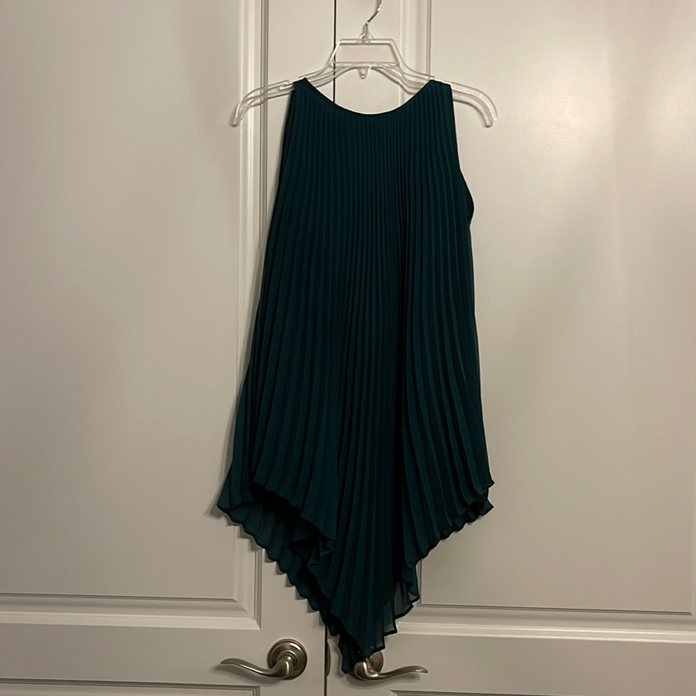 Brand new pleated  tunic top ! Brand : Max studio , size : S